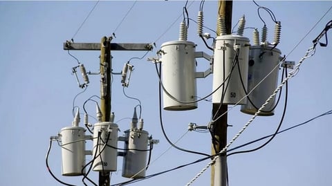 Matanzas intensifica controles contra robo de aceite eléctrico en carreteras