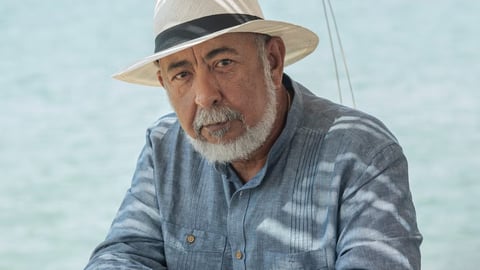 Leonardo Padura critica las reformas económicas de Cuba: "Abrirán la economía, pero no el control"