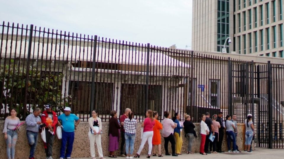 ¿Se acabó el cuento de las visas para cubanos o sigue el bochinche?