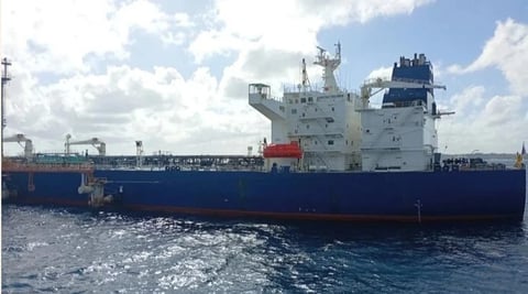 Buque Ruso con Combustible para Cuba Atrapado en el Mar