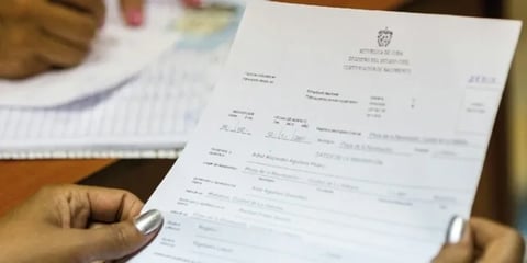 Registros Civiles en Cuba: Denuncias por Demoras y Exigencias en la Corrección de Errores