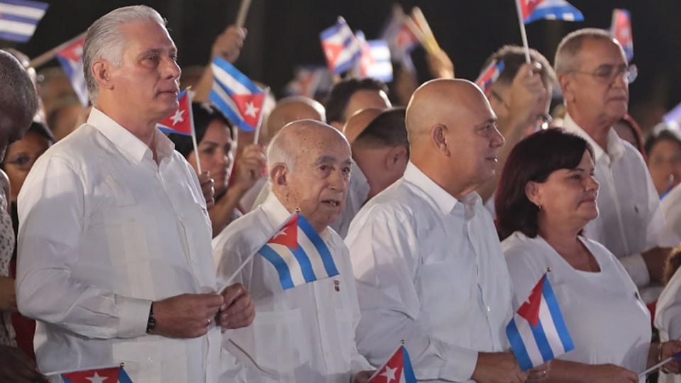 ¿Y Raúl Dónde Está? El Régimen Cubano Guarda Silencio y Díaz-Canel Echa la Culpa a Trump