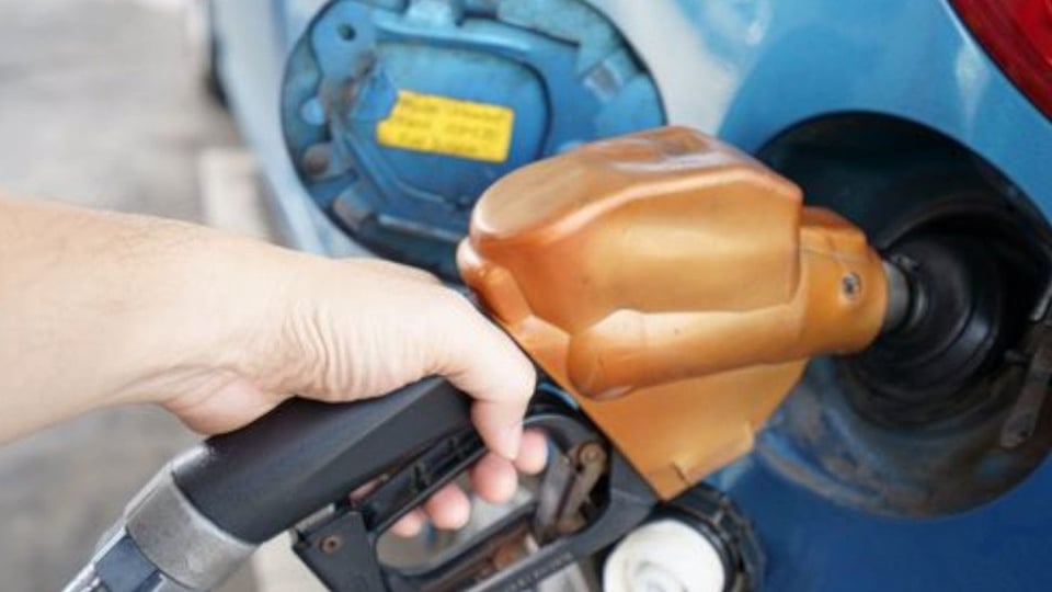 ¿Podrán las Mipymes Cubanas Comprar Gasolina? La Realidad Detrás del Anuncio