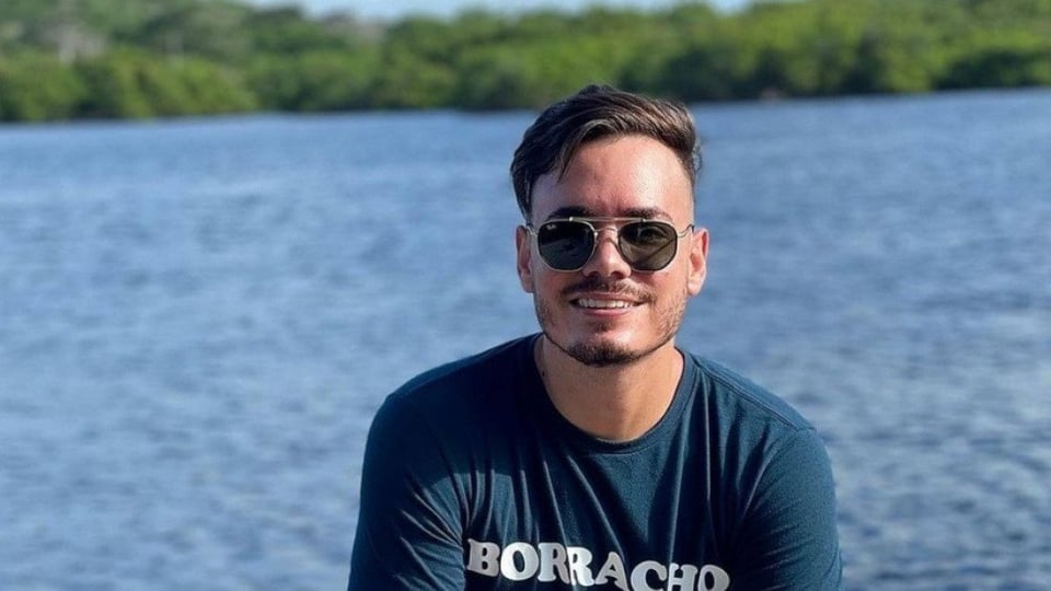 ¿Te Regalan Dos Pesos y Quieres Cien? Sandrito Castro Opina del Caso de Anna Bensi