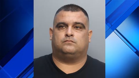 Cubano Arrestado por Usar Tarjeta del Hospital para Compras Personales