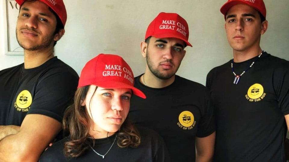 ¡Le quitan el trabajo y no lo dejan salir del país al papá de activistas cubanos!