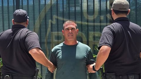 Cubano con historial criminal y orden de deportación arrestado en Florida