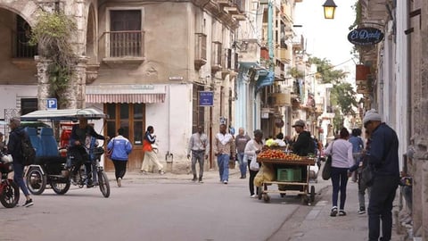 Rusia Tiende la Mano a Cuba por Crisis de Jet Fuel y Turismo