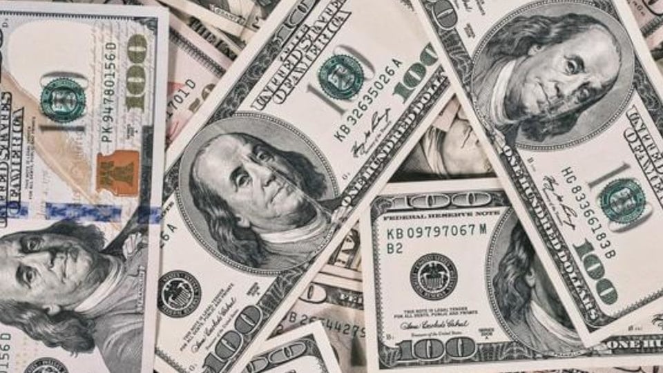 Economista propone dolarizar Cuba ya para frenar la crisis