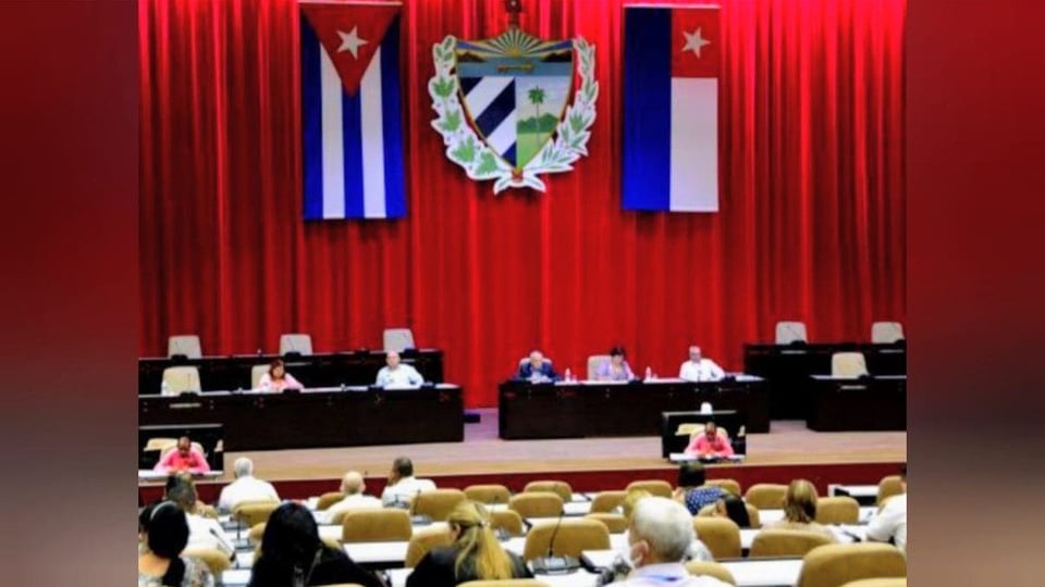 Cuba Alerta Sobre Posible Intervención Militar de EE.UU.