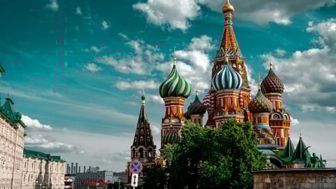 ¡Candela! Rusia busca cerebritos y les da residencia ¡sin bregar con el papeleo!