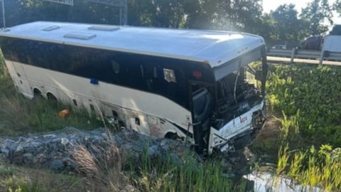 Trágico Accidente en Virginia: Autobús Choca en Obras, Deja 5 Muertos y 34 Heridos