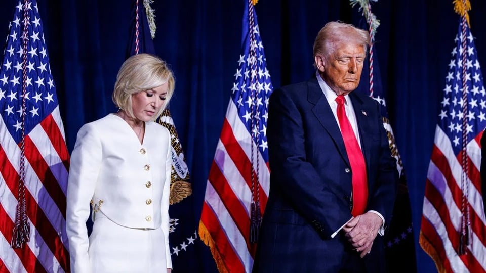 ¡Para qué te cuento! Asesora de Trump dice que el Presidente es como Jesucristo, ¡traicionado y todo!