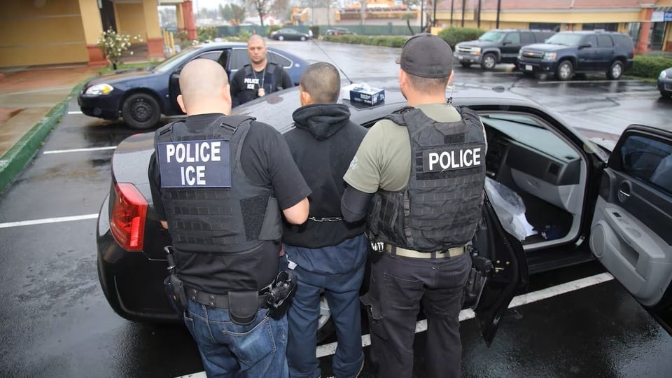 Cubano Muere Bajo Custodia de ICE en Miami; Investigan Suicidio