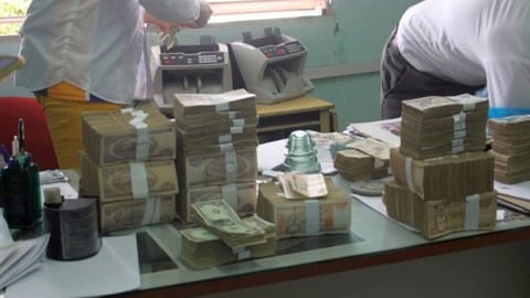 ¿Apretando la soga? Cazan a más de 300 en Cuba por mover dólares y euros