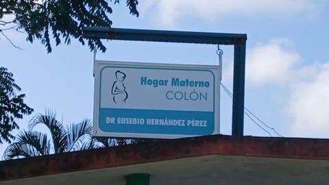 Roban Paneles Solares y Baterías de Hogar Materno en Matanzas