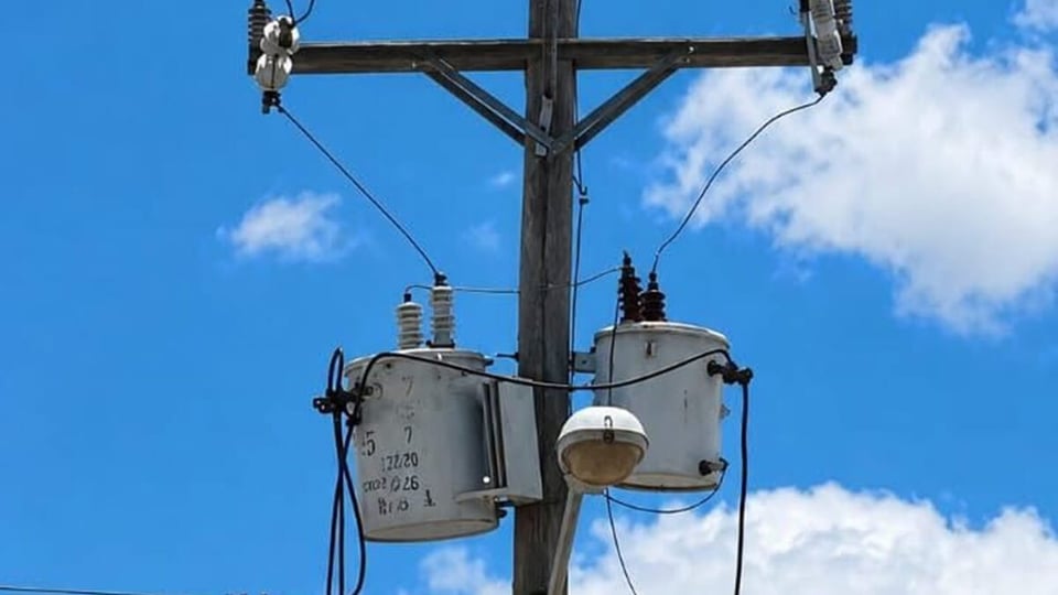 ¿Se robaron el voltaje? Arrestan a empleados de Electricidad y ETECSA por hurto de transformador
