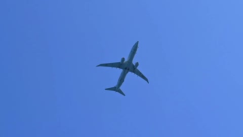 EE.UU. intensifica vigilancia aérea cerca de Cuba en medio de tensiones