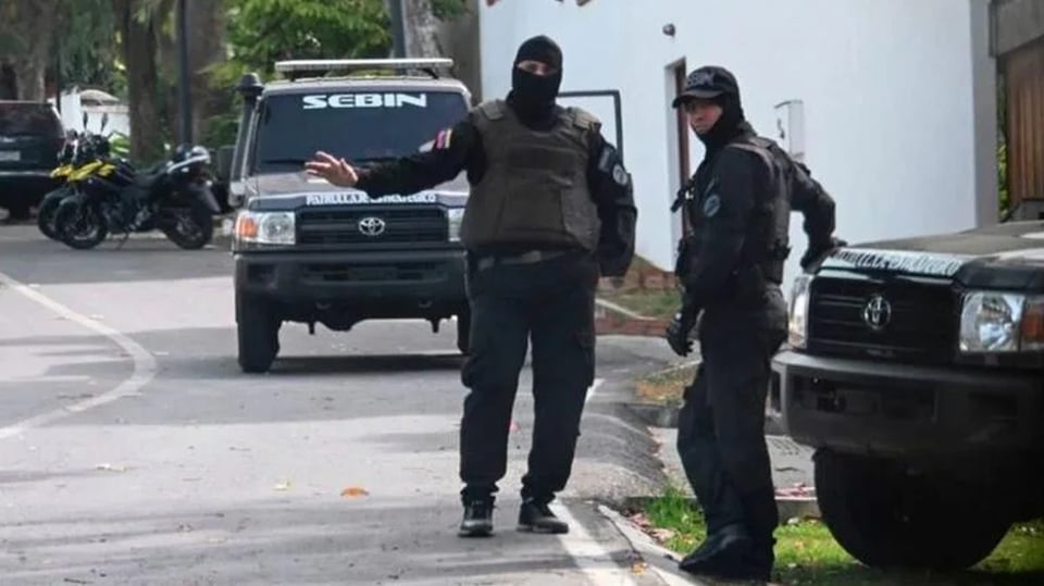 Delcy Rodríguez Mueve a los Cubanos de su Seguridad por Pedido de EE.UU.