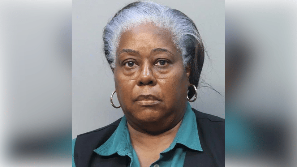 ¿Cuidadora de Miami se gastó miles de dólares de una anciana en casinos? ¡El chisme que corre!