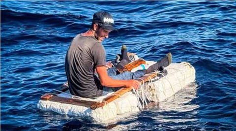 Balsero Cubano Rescatado Tras Cuatro Días a la Deriva en el Estrecho de Florida