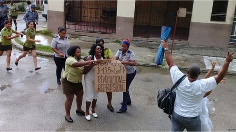 ¿Cuba, la Democracia se Fue de Vacaciones y No Volvió?