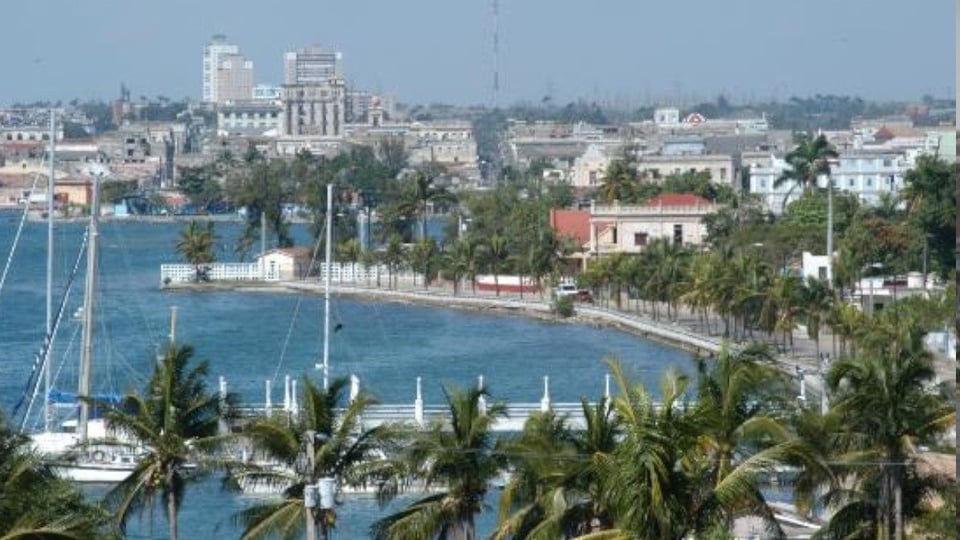 ¡Ay, mi madre! ¿Un solo barco de petróleo pa' to'a la Isla?