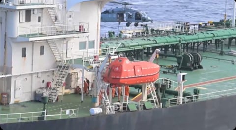 EE.UU. persigue y aborda petrolero en el Índico tras evadir bloqueo en el Caribe