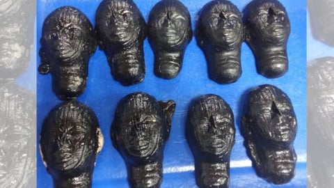 Oro contrabandeado en artesanías frustrado en aeropuerto de La Habana