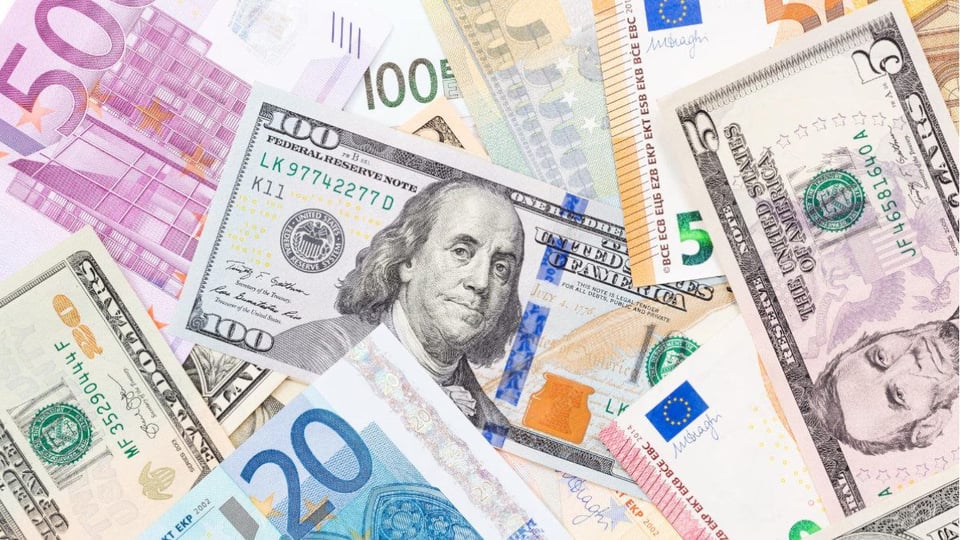 El euro y el dólar siguen por las nubes en Cuba