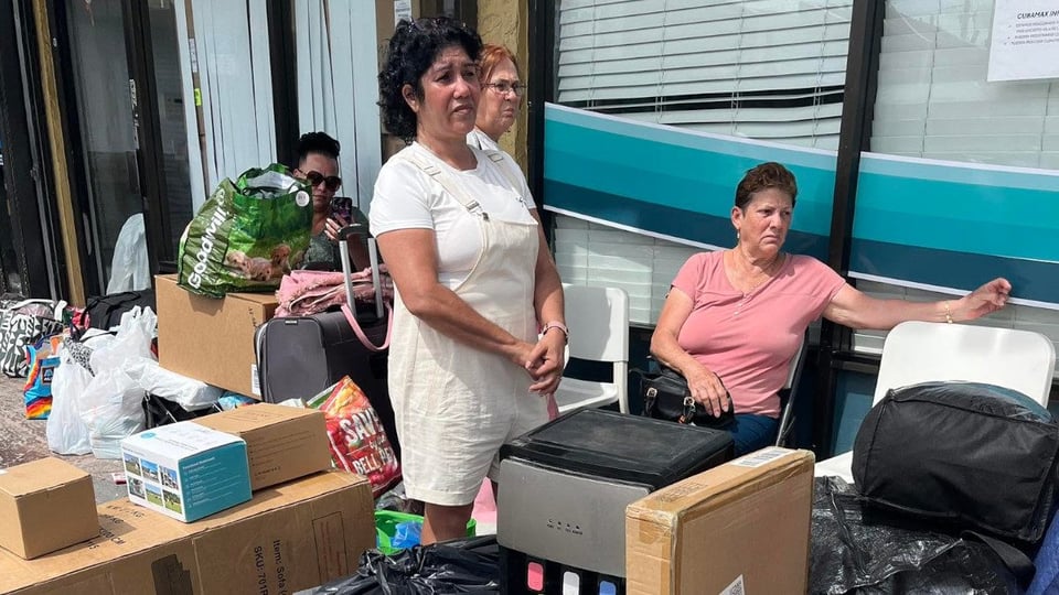 Cubanos en Miami Siguen Enviando Ayuda a Familiares en la Isla
