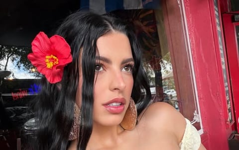 Rachel Arderi, Bajo la Lupa: Naturalidad en Redes Sociales Desata Debate