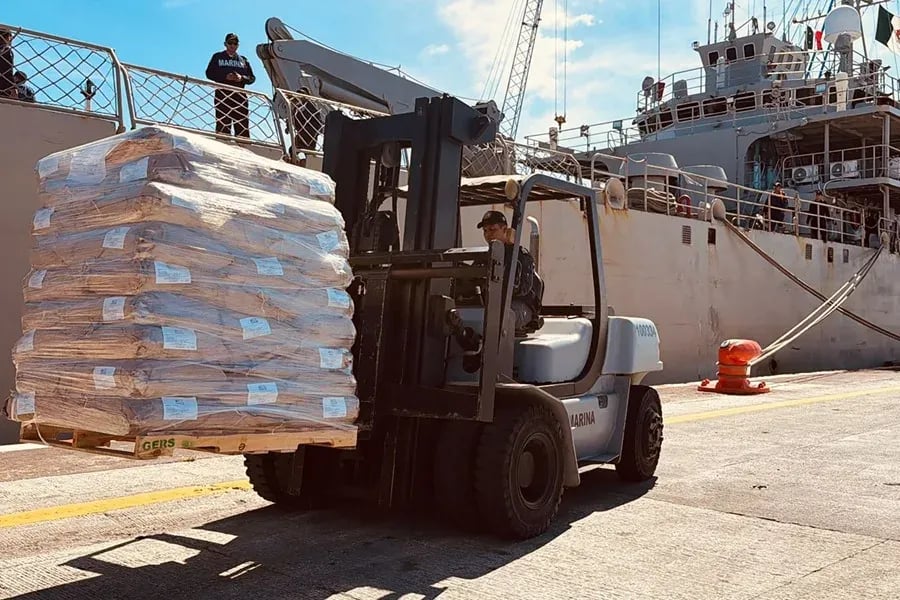 ¿Se roba la ayuda que llega a Cuba? Denuncias de reparto 'a dedo' y productos 'desaparecidos' ponen a temblar el sistema