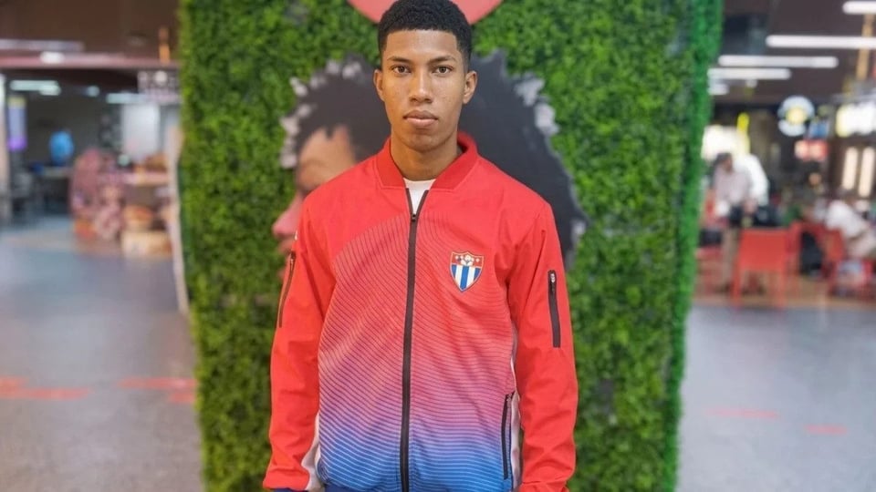 Portero cubano de hockey pide ayuda tras escapar en República Dominicana