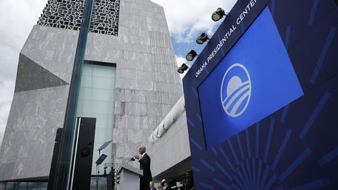 Estrellas de la Música Celebran la Inauguración Histórica del Centro Presidencial Obama en Chicago