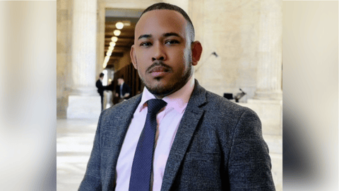 Periodista cubano Yosmany Mayeta solicita ayuda urgente ante posible deportación de EE. UU.