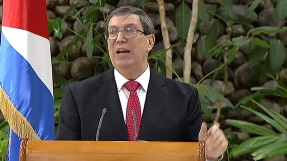 ¿Aguanta el cubano por milagro o porque el gobierno dice que sí?