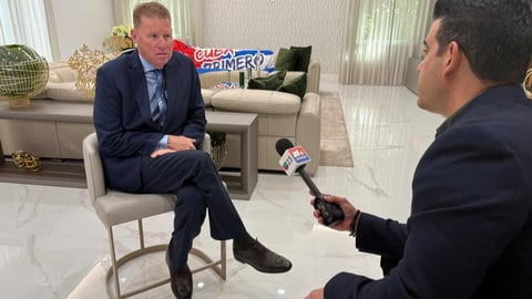 ¡Ay mi madre! ¿Quién le manda chismecitos al de la cola del pollo en Cuba?