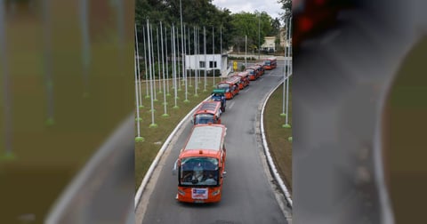 Polémica por convoy internacional en La Habana usa vehículos eléctricos
