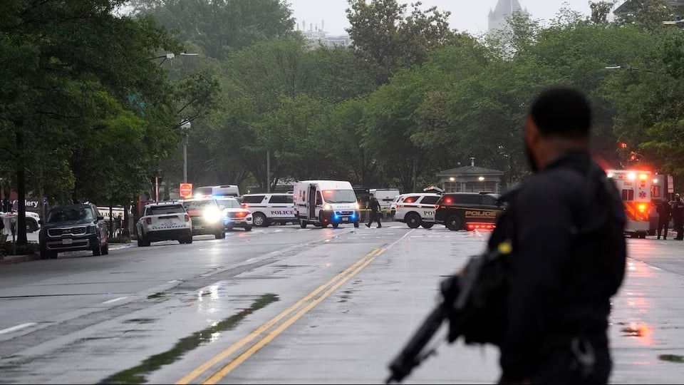 Hombre Muerto Tras Tiroteo con Agentes Cerca de la Casa Blanca