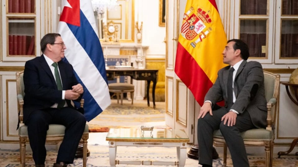 ¡Ay, bendito! España manda comida y pomadas pa' Cuba, ¿será verdad?