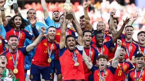 ¿Y tú supiste? España Campeona, ¡y Trump con la Copa en la mano!
