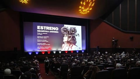 Película cubana 'Neurótica anónima' busca un lugar en los Premios Goya