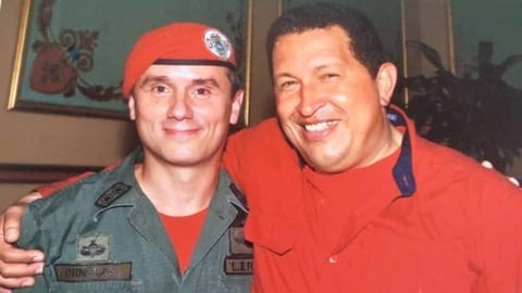 Delcy Rodríguez destituye a general clave cercano a Chávez y Maduro