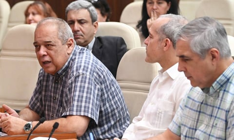 Cuba: Reuniones energéticas contrastan con apagones diarios