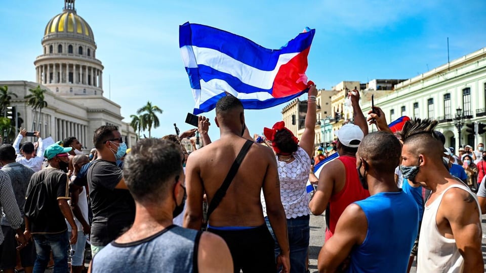 ¿775 Presos Políticos en Cuba? Justicia 11J Lanza Denuncia en Día Mundial
