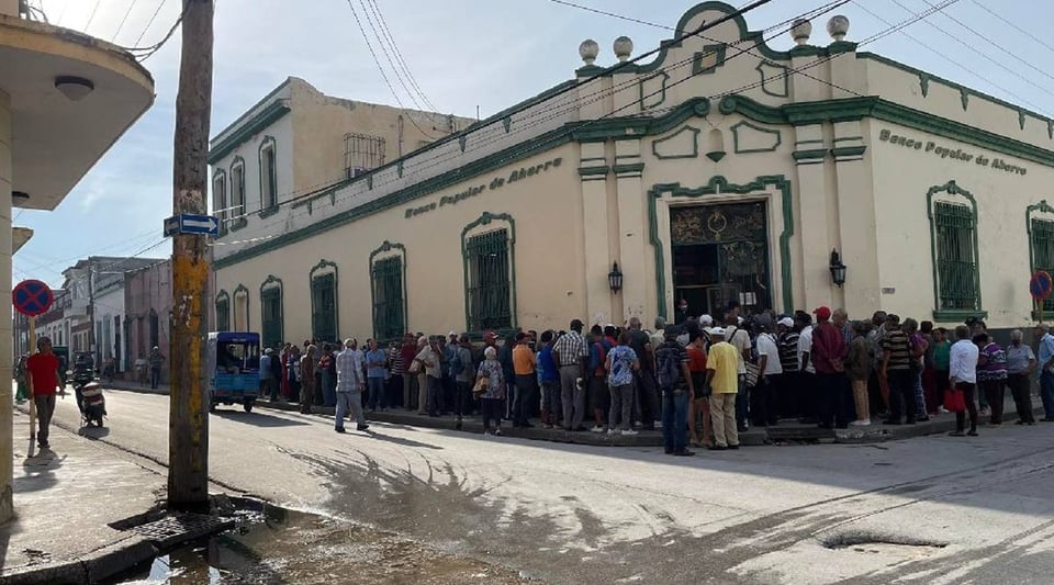 ¿Se quedaron sin azúcar los de Granma? Jubilados amanecen sin su merecido efectivo
