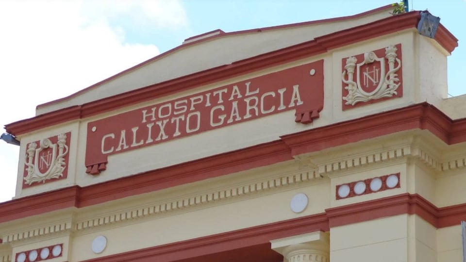 ¿Cadáver descompuesto en el Calixto García? Familia denuncia abandono en la morgue