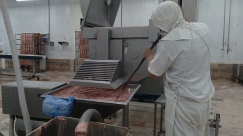 ¡Bochinche! Premiaron la cárnica que nadie ve, y la gente se bota en las redes