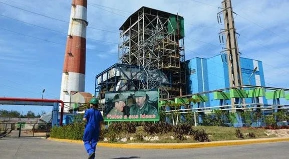 ¡La Guiteras se tiró a la calle y nos dejó a oscuras! Apagones por to’as partes, ¡qué bochorno!